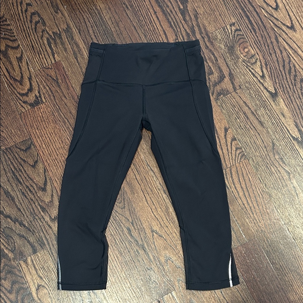 lululemon athletica Black Capri Leggings with Side Pockets and Reflective Hem